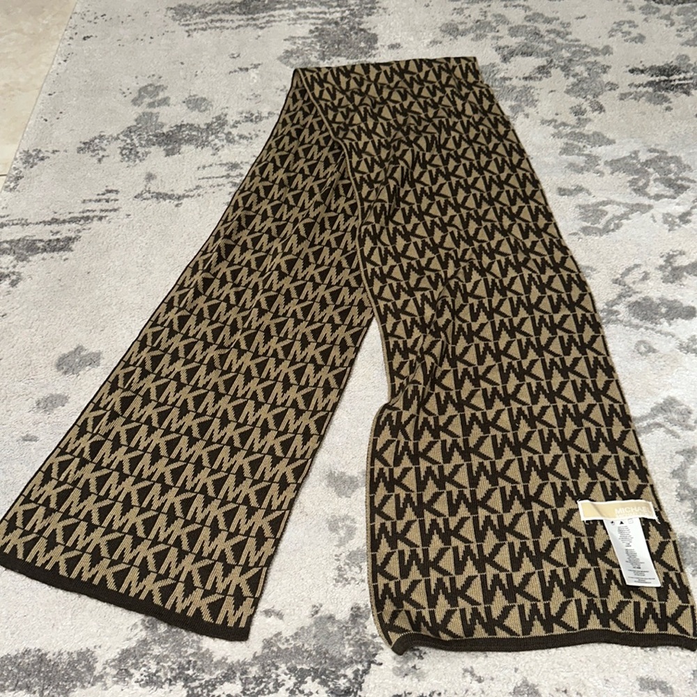 Michael Michael Kors brown logo scarf